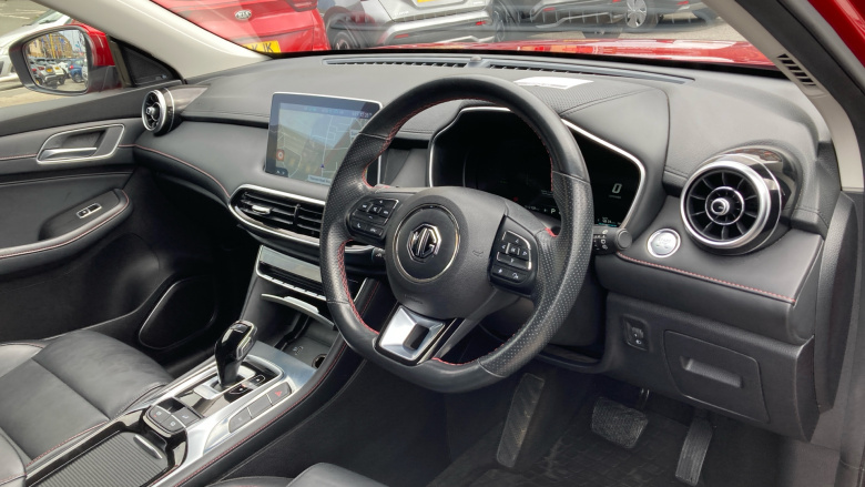 MG Hs 1.5 T-GDI PHEV Excite 5dr Auto Hatchback